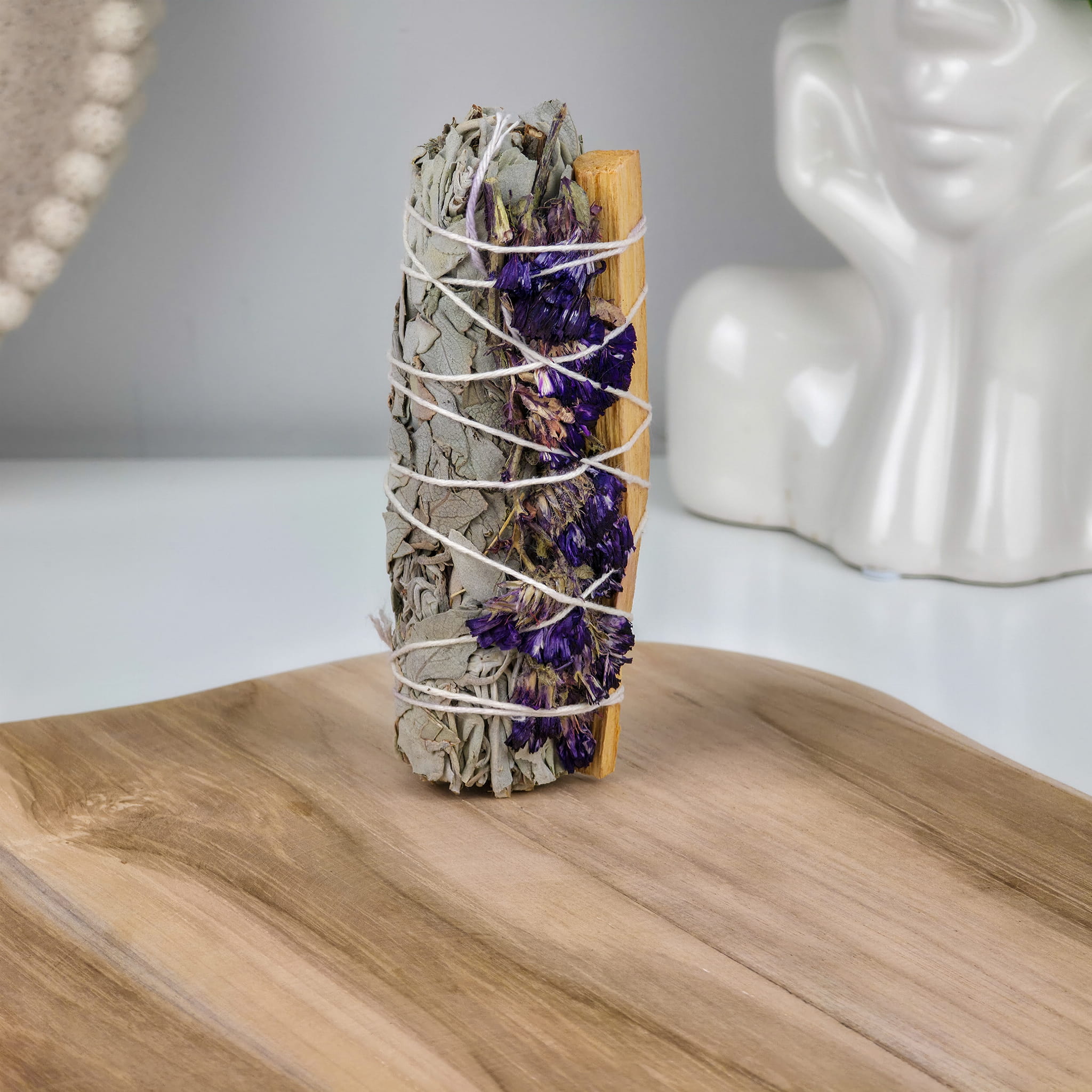 Biała szałwia z lawendą i Palo Santo – detal