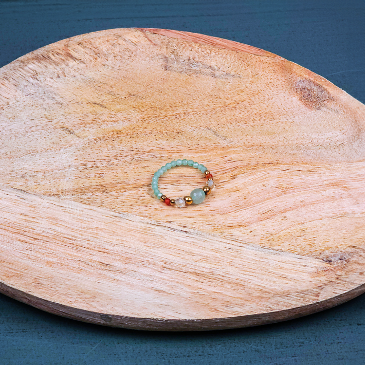 Pierścionek Krąg Obfitości – ręcznie robiona biżuteria z kamieniami