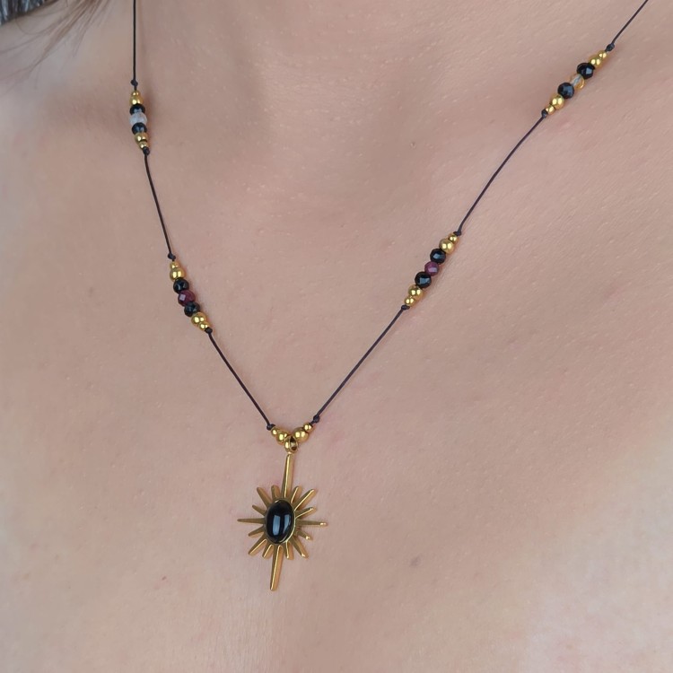 Naturalny naszyjnik Czarne Słońce – biżuteria handmade