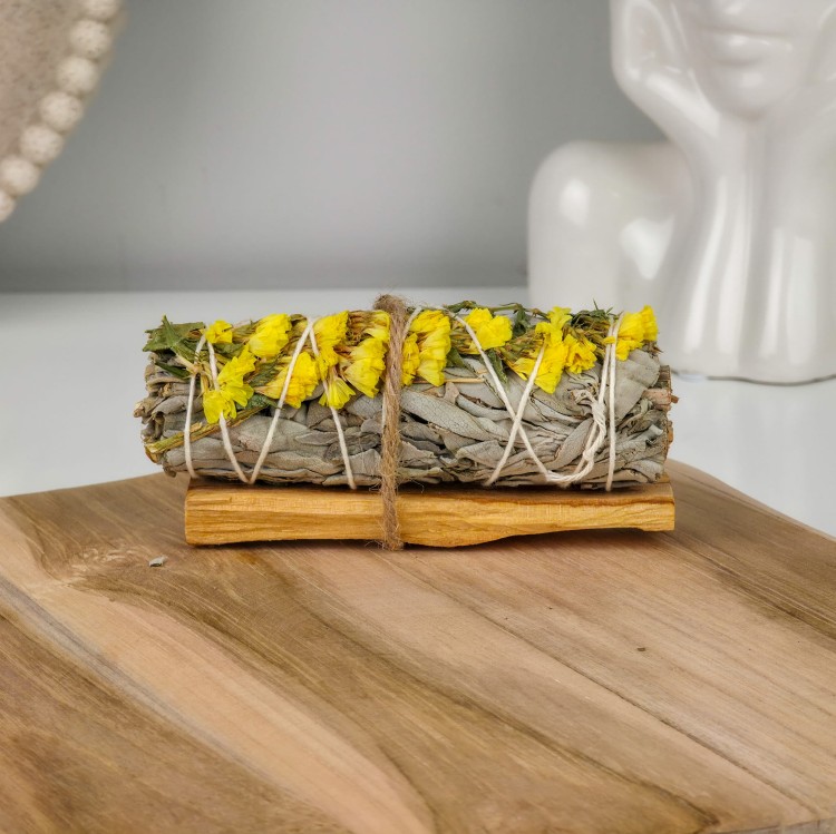 Biała Szałwia z Sinuata i Palo Santo – naturalne kadzidło do oczyszczania energii i ochrony