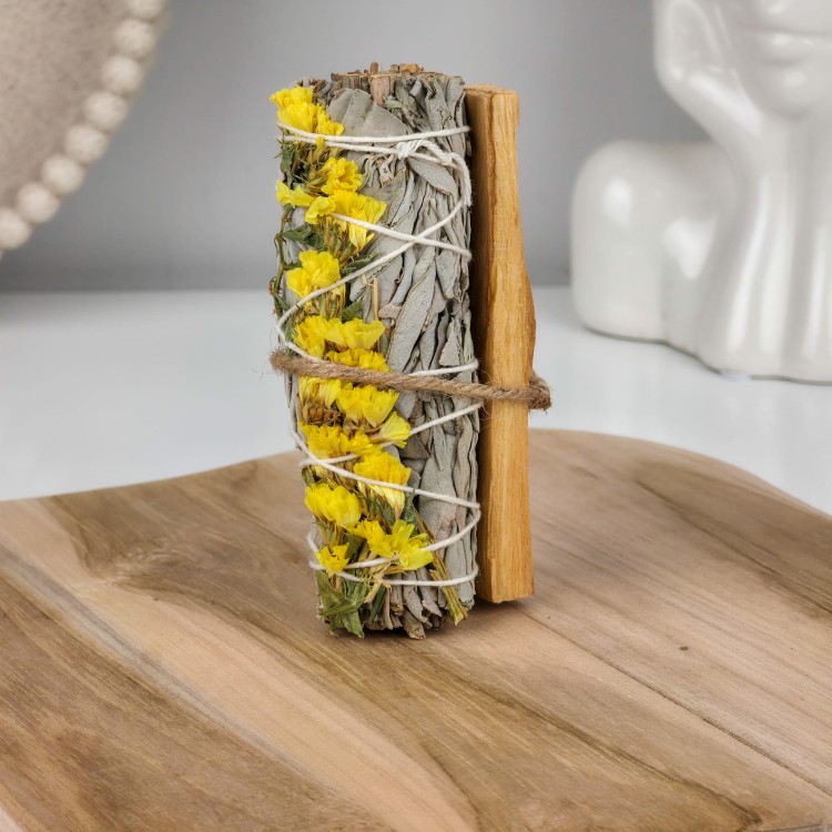 Energia Harmonii – rytualny zestaw z białą szałwią, kwiatami Sinuata i Palo Santo, naturalne kadzidło oczyszczające