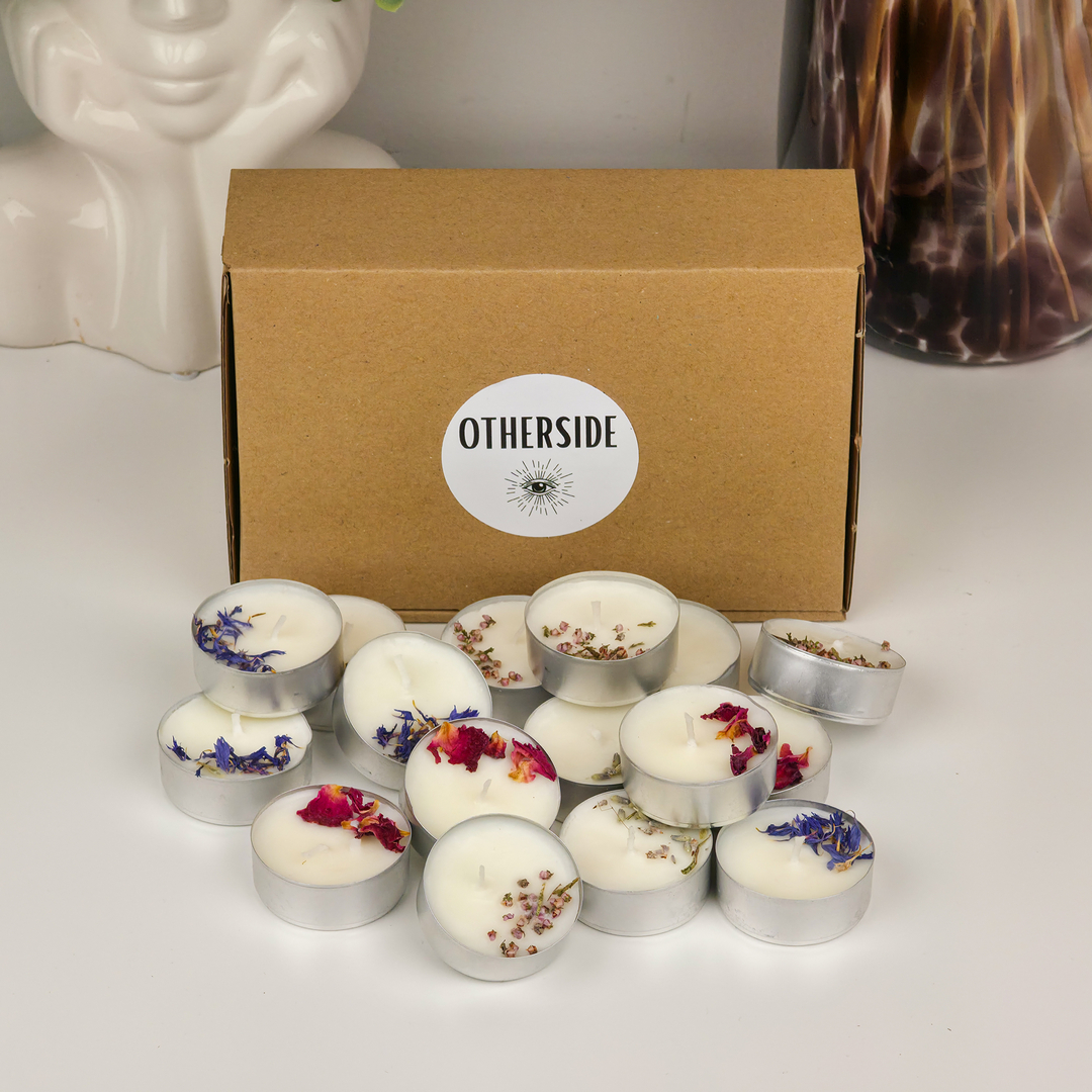 Ręcznie robione tealighty sojowe z suszem kwiatowym