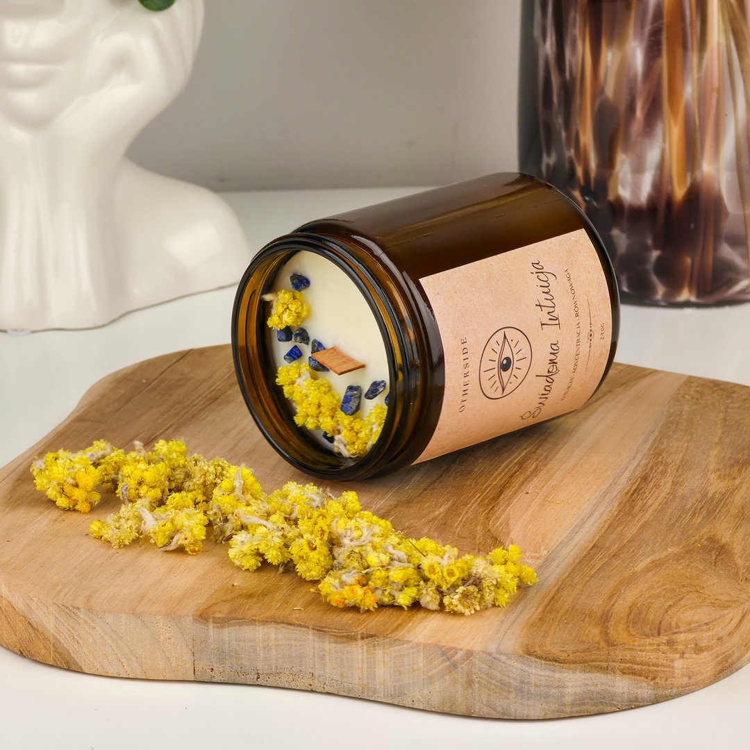 Naturalna świeca sojowa Świadoma Intuicja – detal dodatków