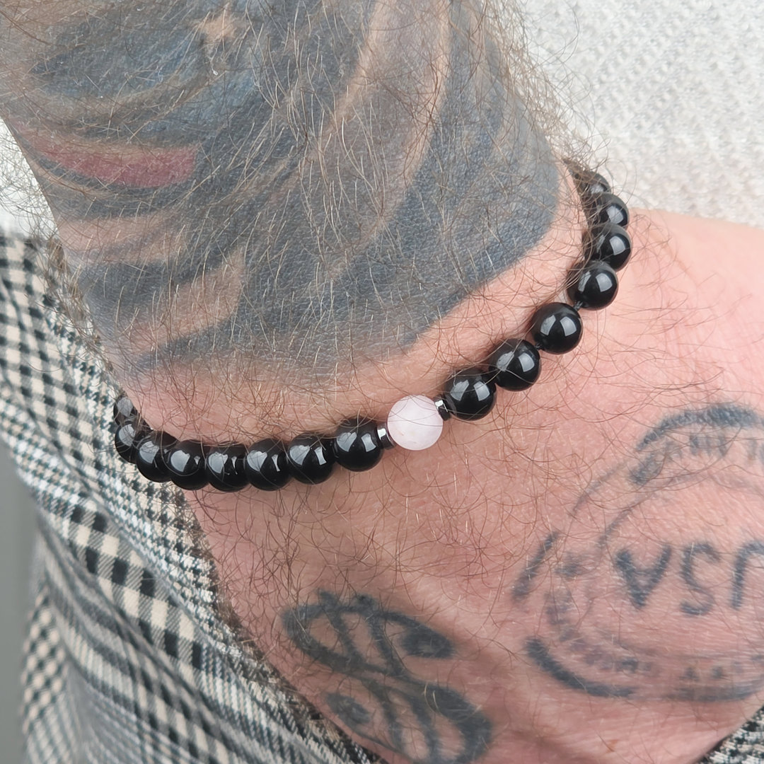 Bransoletki dla par detal kwarc różowy onyks hematyt